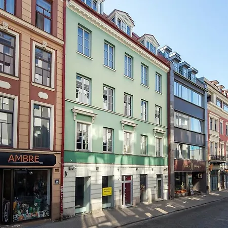 3-story Penthouse In Old
